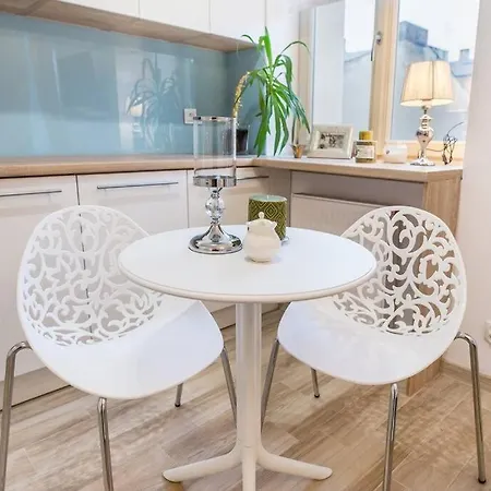 Apartment Old Town - T32